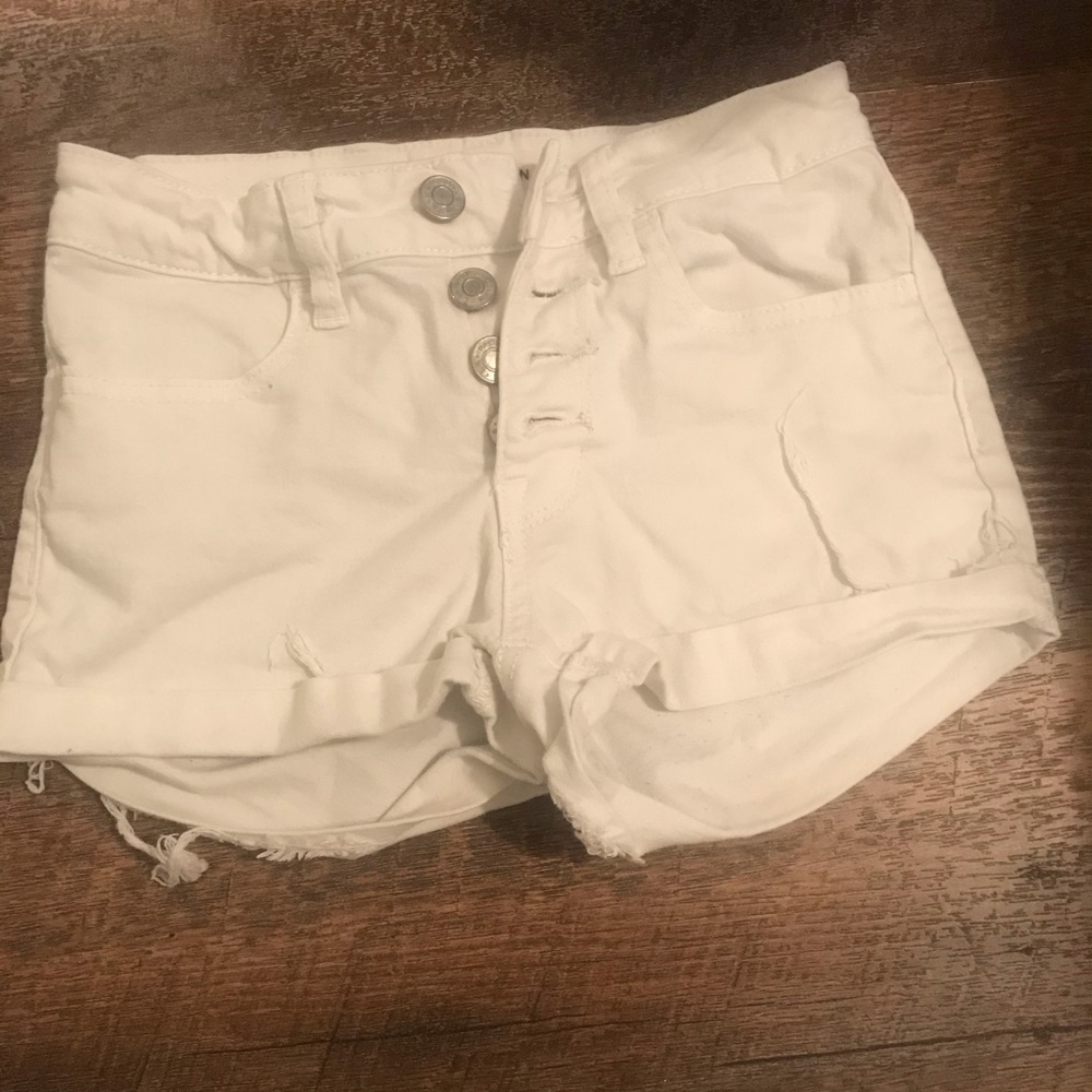 PacSun white shorts